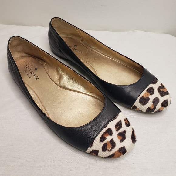 kate spade Shoes - Kate Spade 8 Round Toe Flats Black with Painted Calf Fur Tips